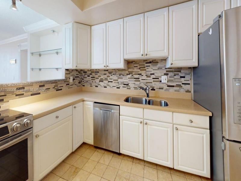 Property photo # 6