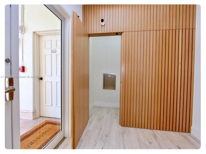 Comprar apartamento en Mediterranean Village DPH01