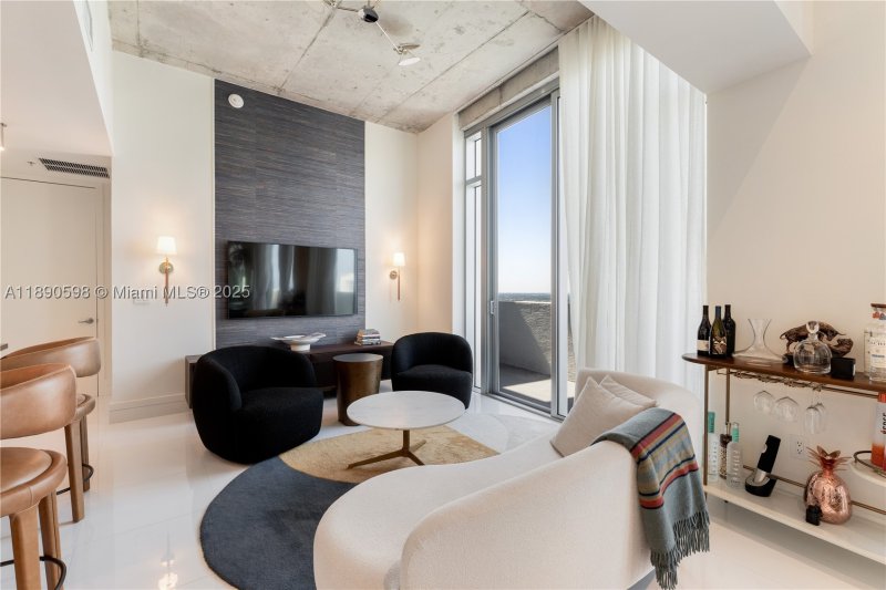 Comprar apartamento en Midtown Miami 4 PH7