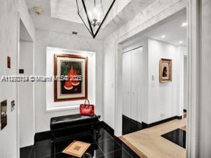 Comprar apartamento en Bella Vista North 303 & 204