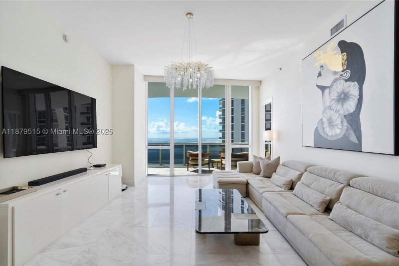 Apartment for rent at Trump Tower One 3507