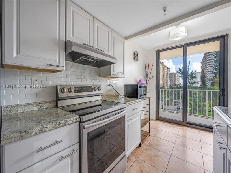 Apartment for rent at Winston Towers 511