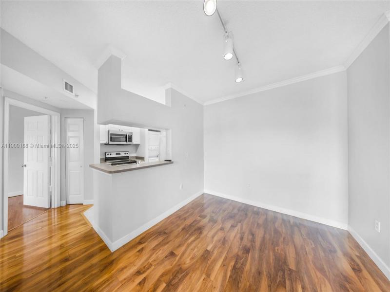 Comprar apartamento en Porto Bellagio 3301