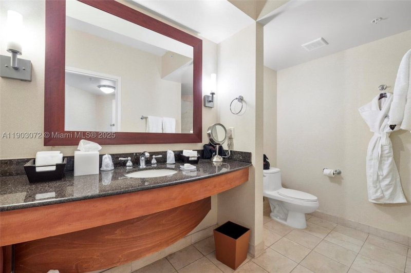 Condo for sale at Trump International Sonesta Beach Resort 2102