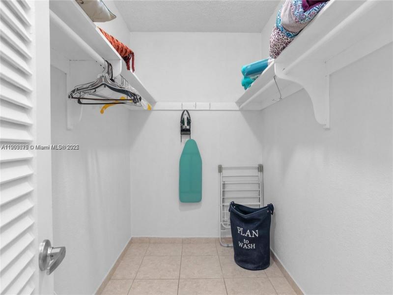 Condo for sale at Alexander Towers 208