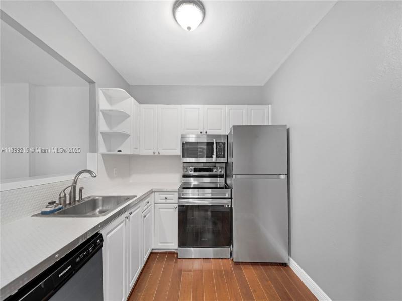 Property photo # 8
