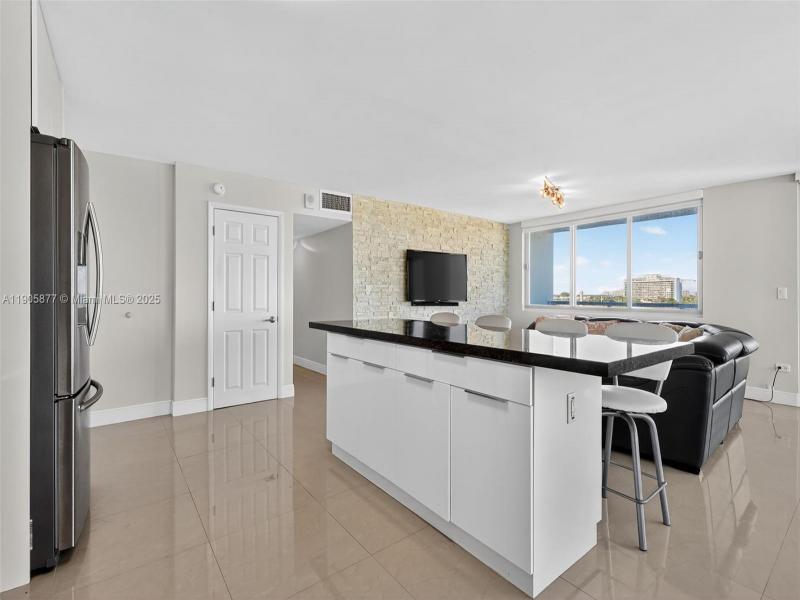 Condo for sale at Burleigh House 705