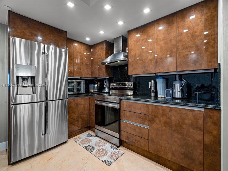 Property photo # 8