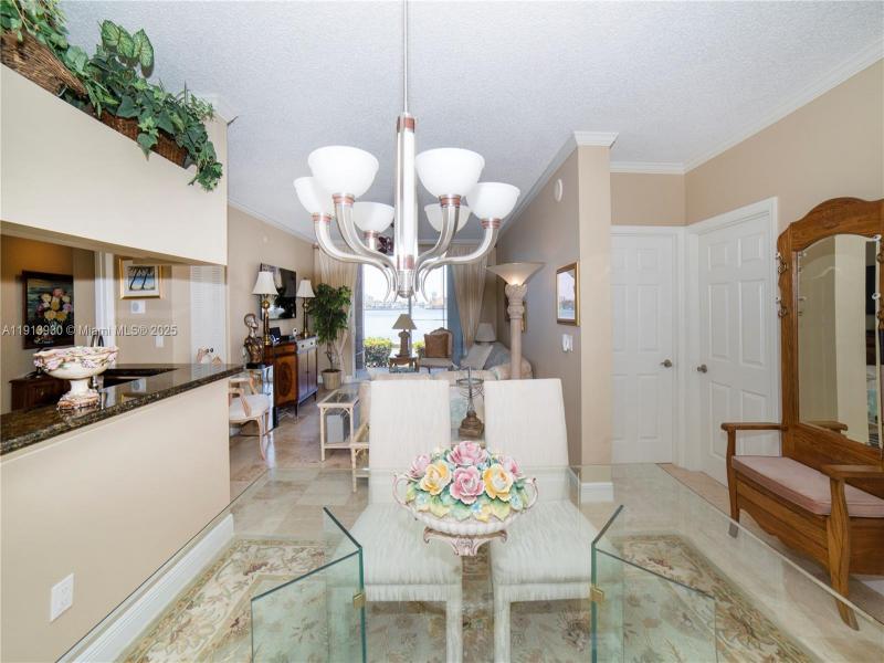 Comprar apartamento en Porto Bellagio 1107
