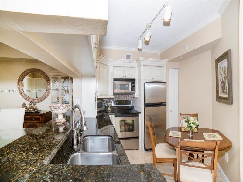 Comprar apartamento en Porto Bellagio 1107