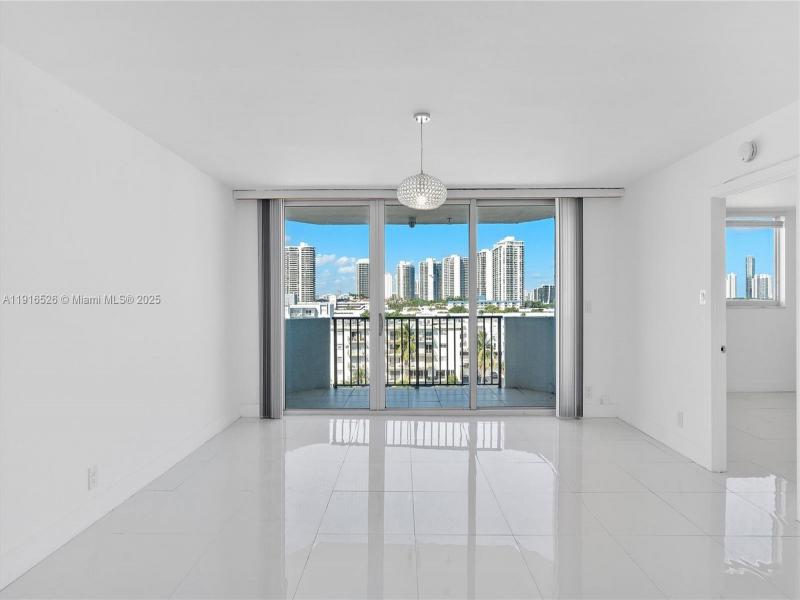 Comprar apartamento en Coral Isle East 808