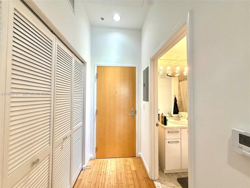 Comprar apartamento en Vizcayne South Tower 219