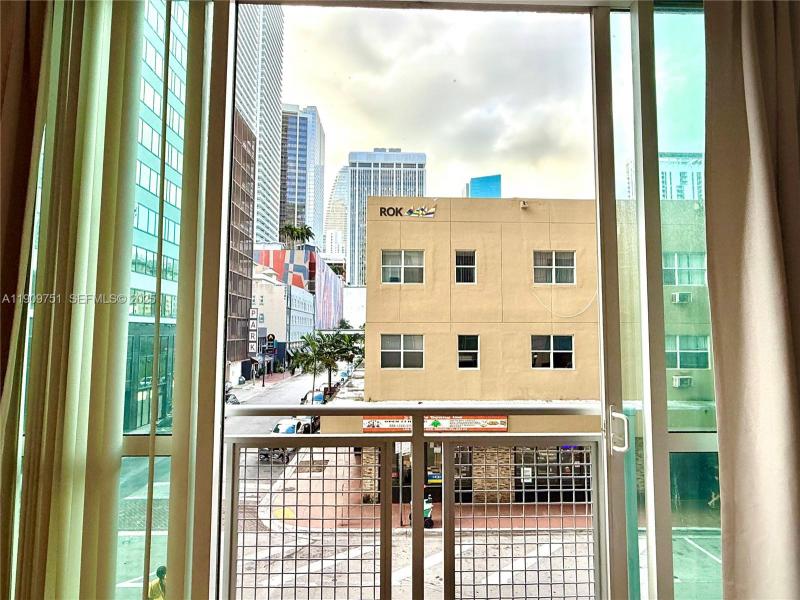 Comprar apartamento en Vizcayne South Tower 219
