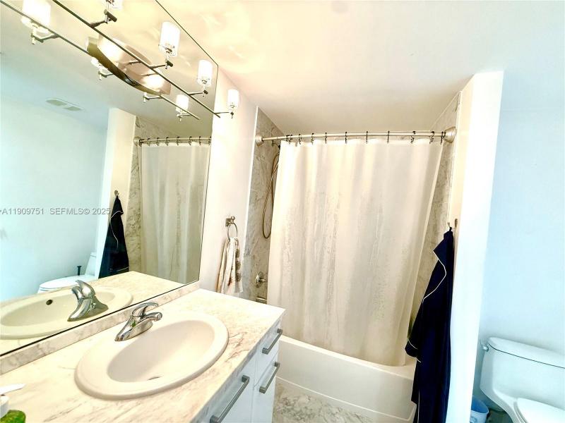 Comprar apartamento en Vizcayne South Tower 219