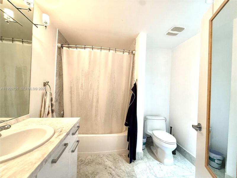 Comprar apartamento en Vizcayne South Tower 219
