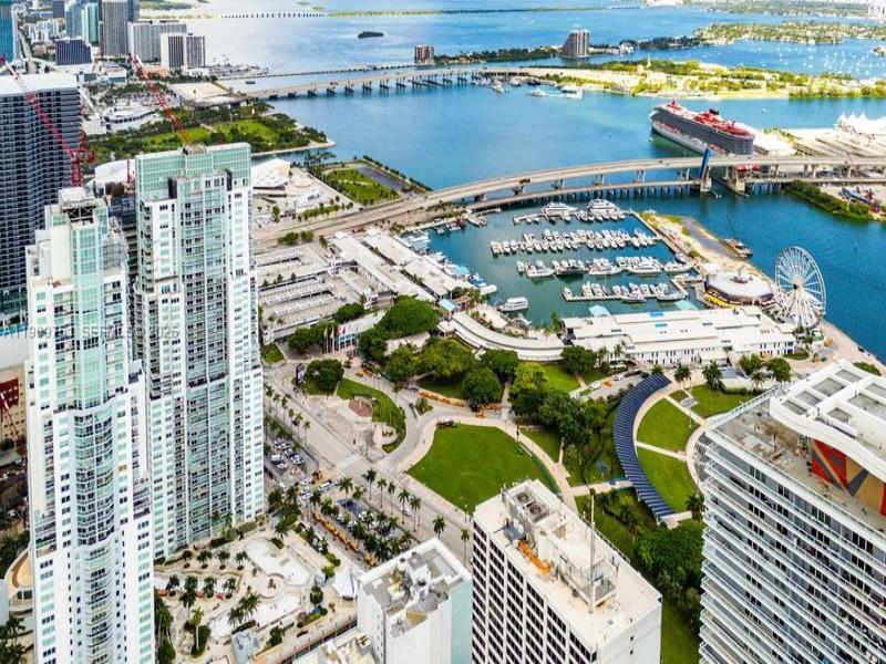 Vizcayne South Tower Apt #219
