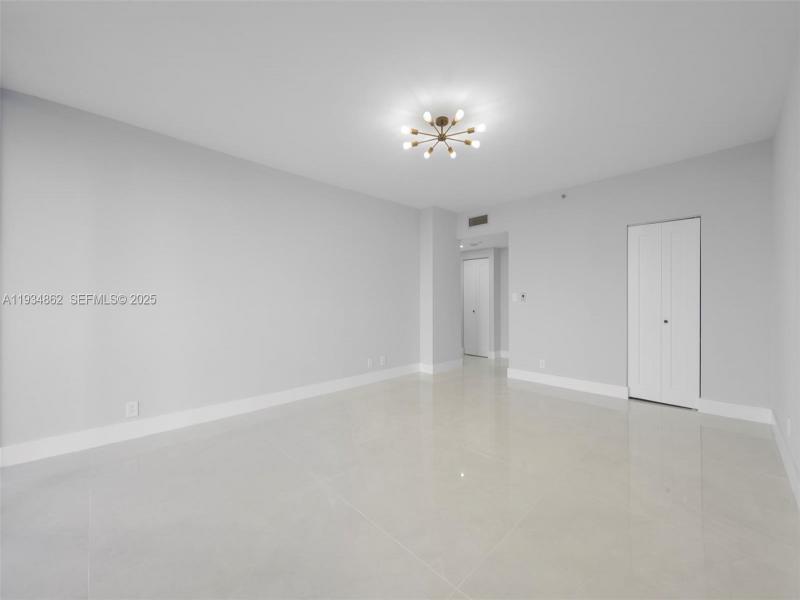 Comprar apartamento en Hamptons West 501