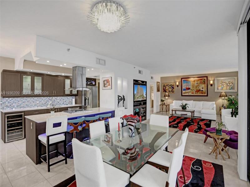 Hamptons West Apt #201