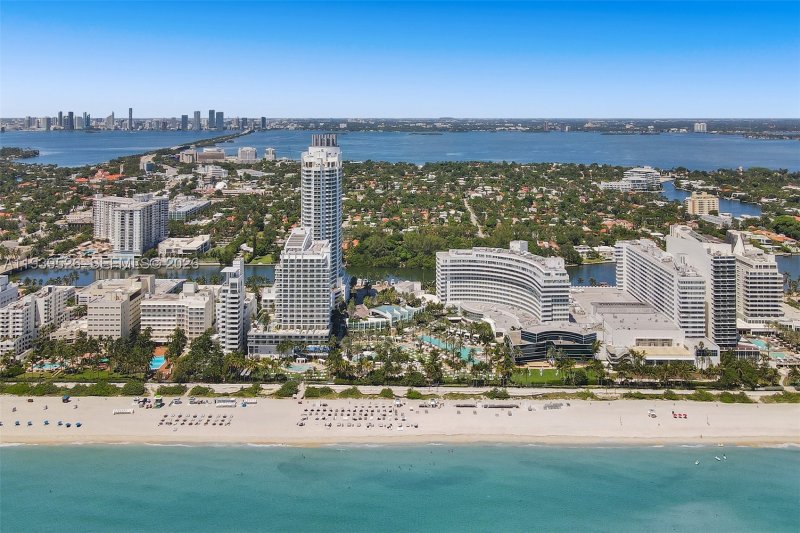 Fontainebleau III Apt #303