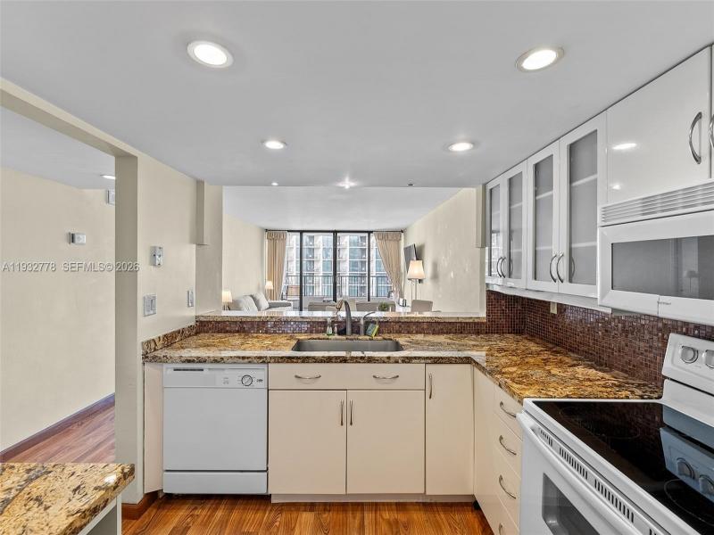 Condo for sale at The Venetia 14G