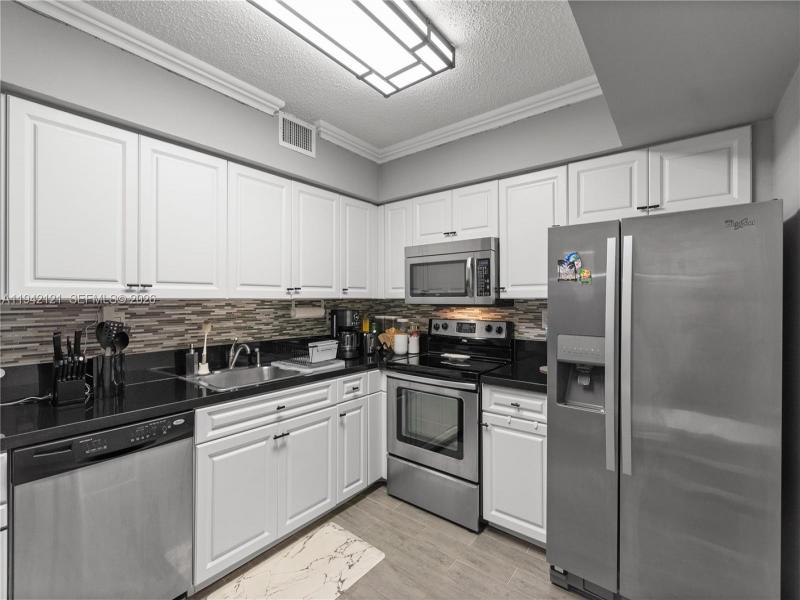 Property photo # 6