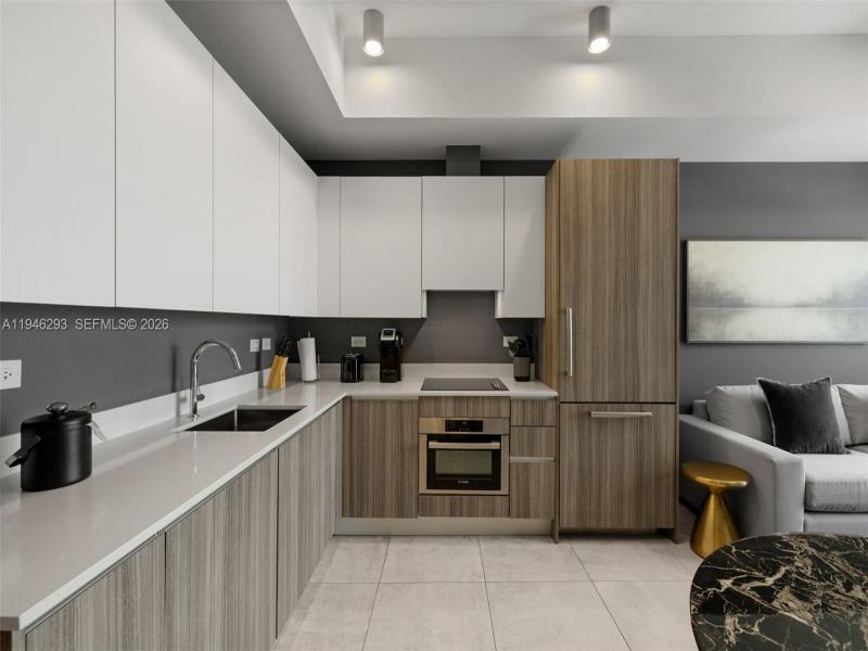Condo for sale at Smart Brickell Residences 1604