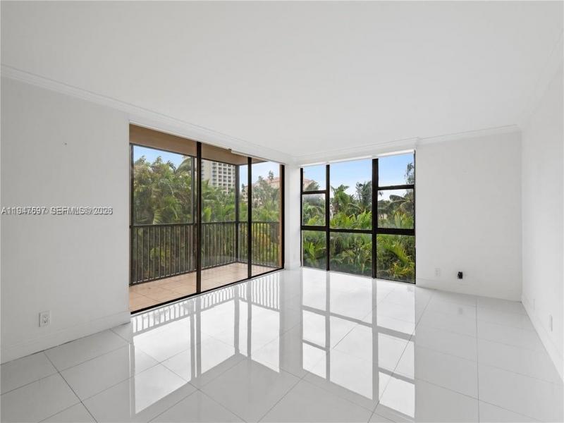 Coronado I Apt #209