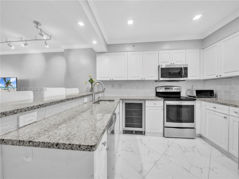 Aluguel de apartamento no The Wave Condo 503