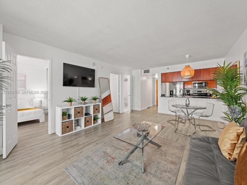 Property photo # 6