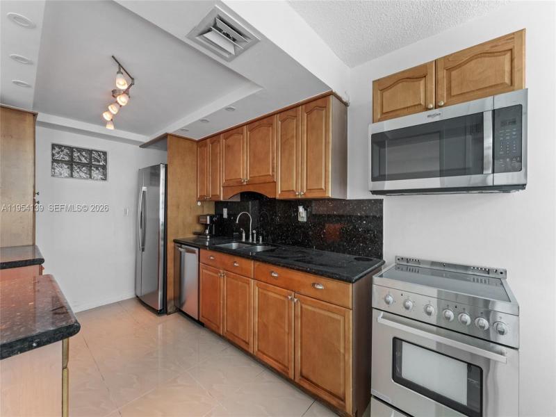 Comprar apartamento en Del Prado South Tower 1701