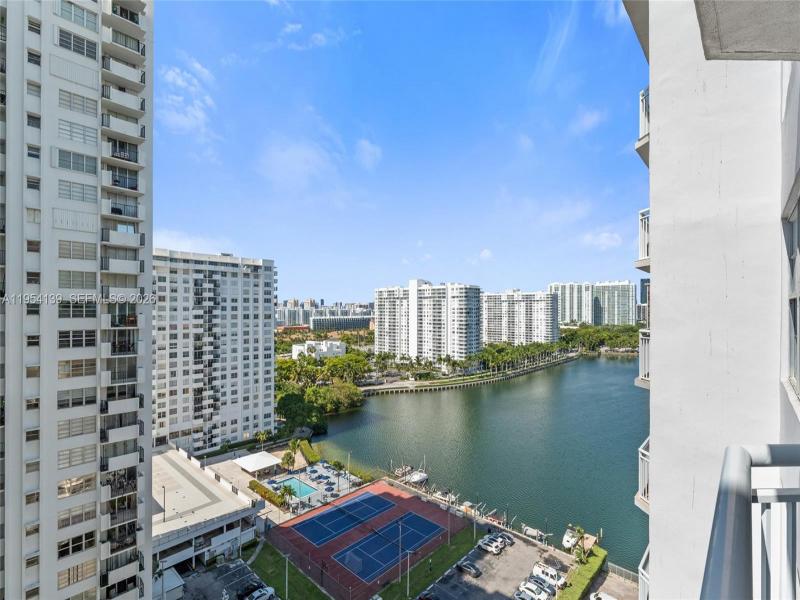 Comprar apartamento en Del Prado South Tower 1701