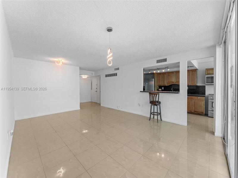 Comprar apartamento en Del Prado South Tower 1701