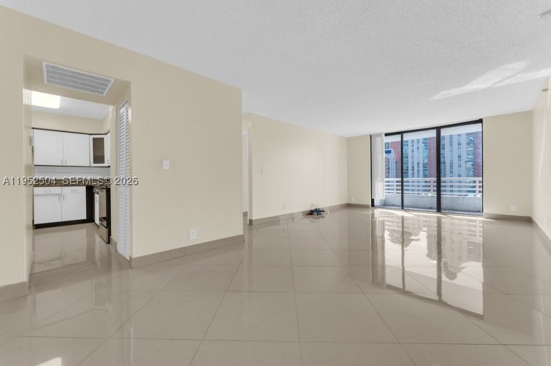 Condo for sale at Parc Central Aventura 1414