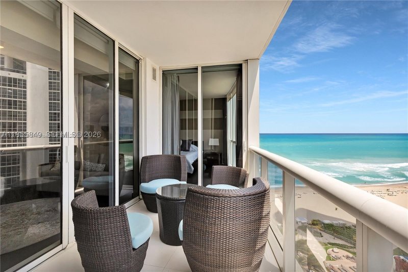 Trump Royale Apt #1507