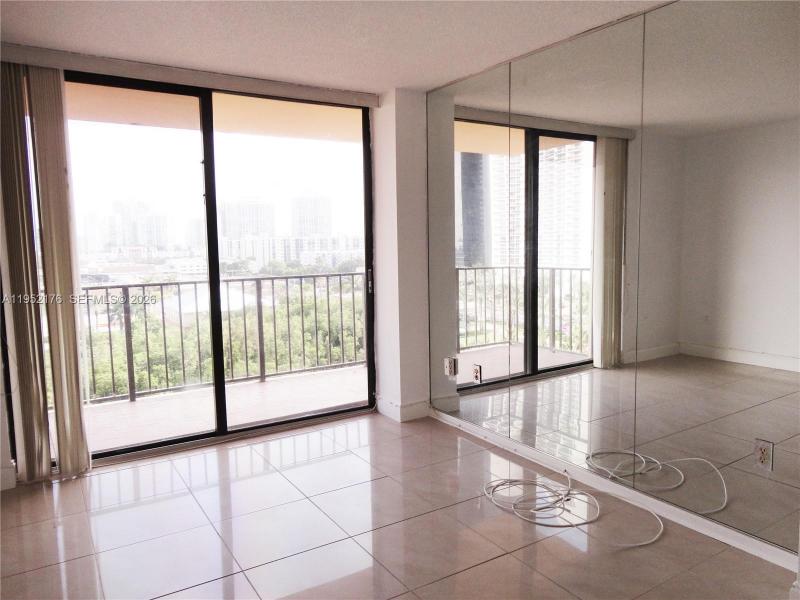Comprar apartamento no Winston Towers