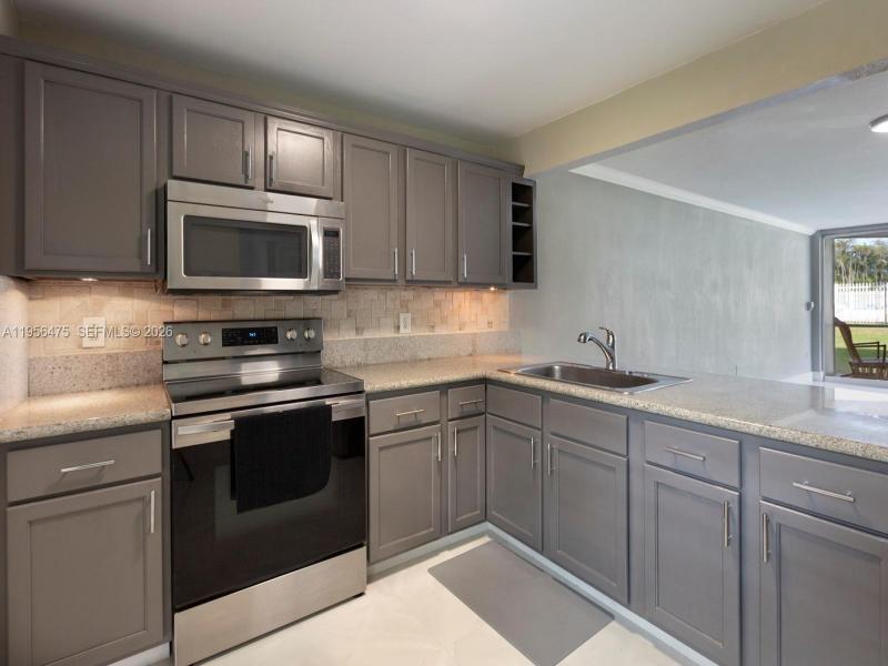Property photo # 6