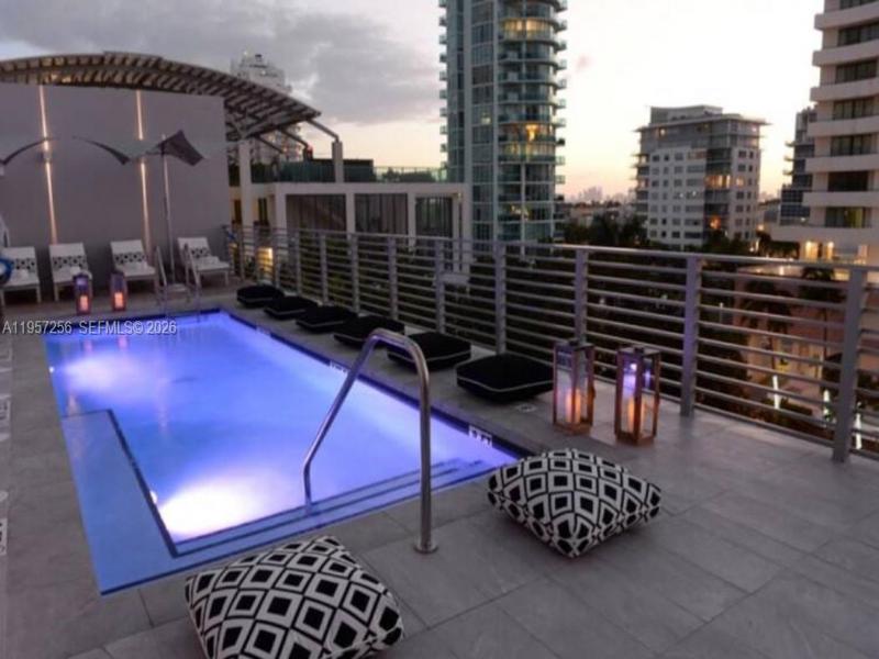 Comprar apartamento en 6080 Collins Avenue PH09