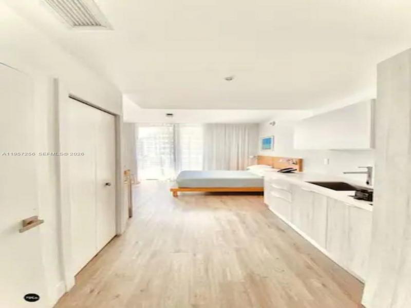 Comprar apartamento en 6080 Collins Avenue PH09