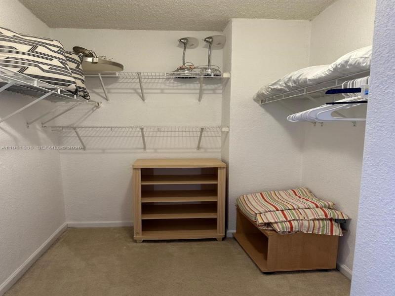 Condo for sale at The Wave Condo 1033