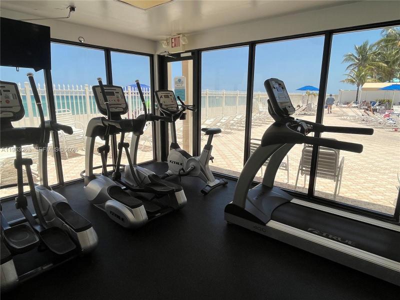 Condo for sale at Alexander Towers 502
