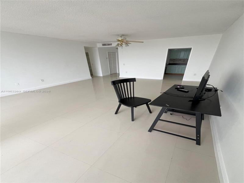 Condo for sale at Alexander Towers 502