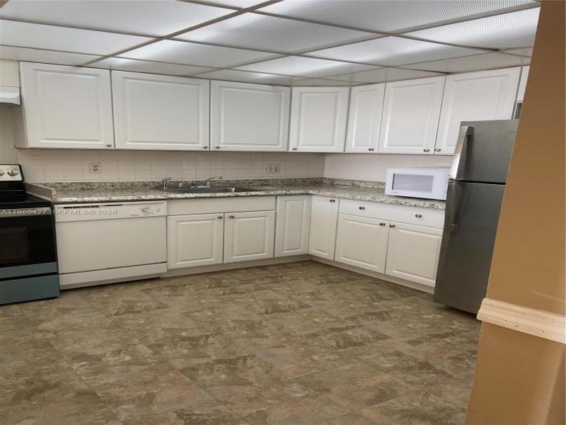 Sailboat Cay Apt #1506