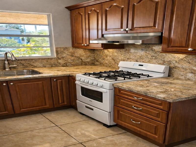Property photo # 0