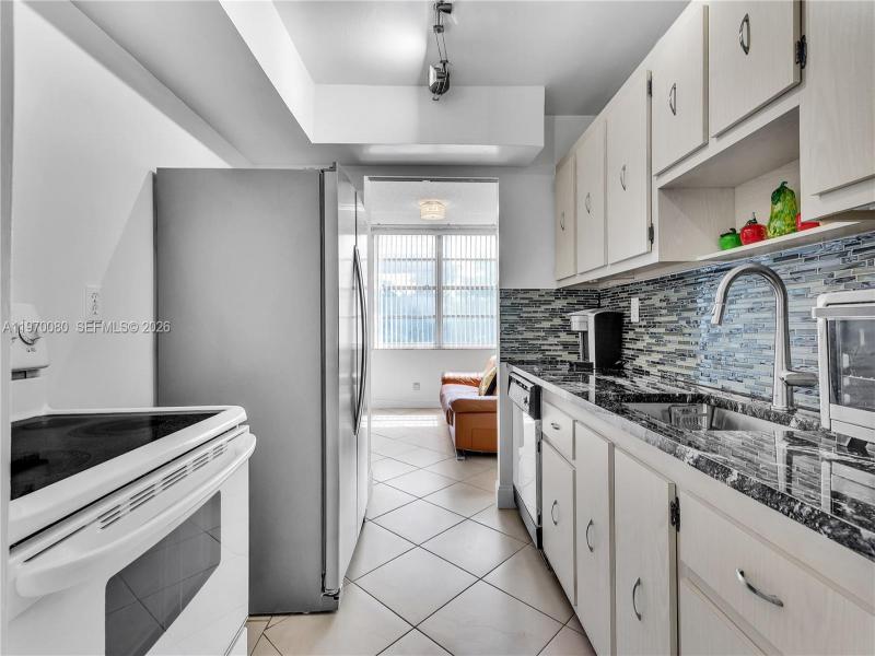 Comprar apartamento en Winston Towers 405
