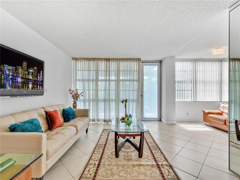 Comprar apartamento en Winston Towers 405