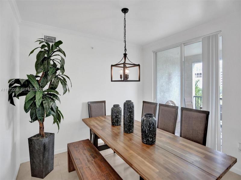 Condo for sale at Porto Bellagio 1501