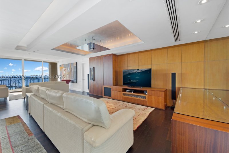 Condo for sale at Ritz Carlton Coconut Grove 2102
