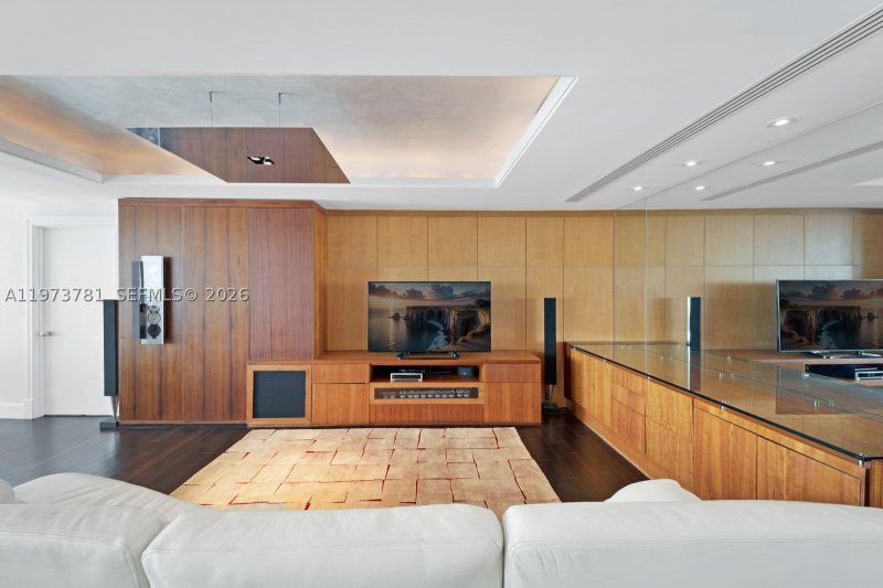 Condo for sale at Ritz Carlton Coconut Grove 2102
