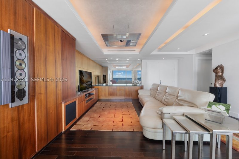 Condo for sale at Ritz Carlton Coconut Grove 2102