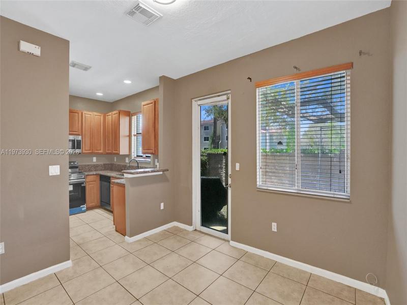 Property photo # 8
